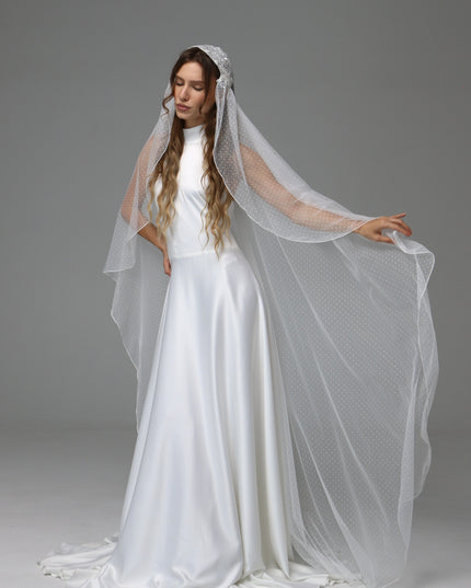Vintage Juliet Cap Wedding Veil with Dotted Tulle and Lace Appliqués