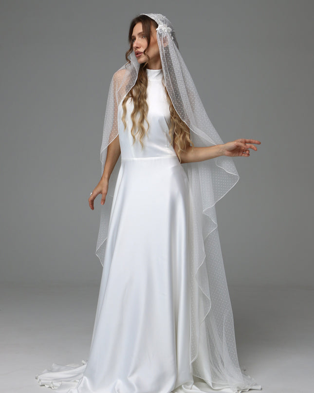 Vintage Juliet Cap Wedding Veil with Dotted Tulle and Lace Appliqués