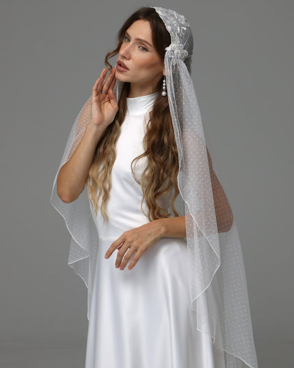Vintage Juliet Cap Wedding Veil with Dotted Tulle and Lace Appliqués