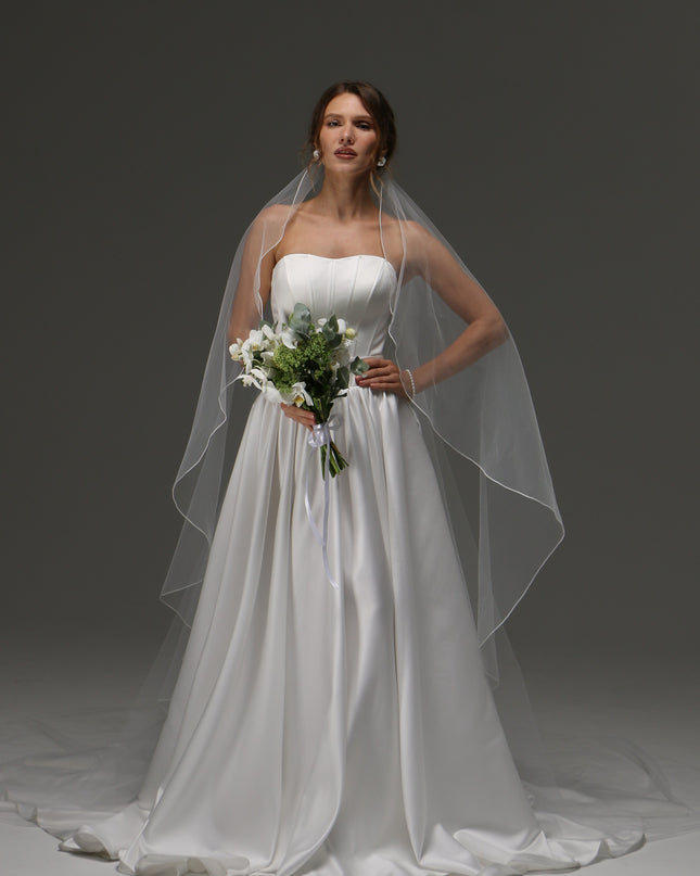 Single Layer Cascade Wedding Veil with Pencil Edge – Delicate Sheer Minimalist Bridal Veil