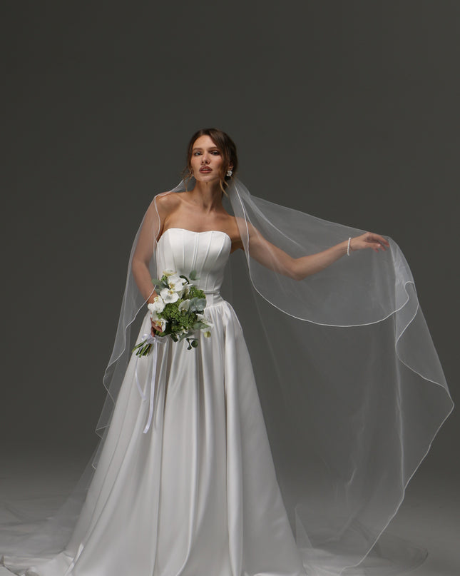 Single Layer Cascade Wedding Veil with Pencil Edge – Delicate Sheer Minimalist Bridal Veil