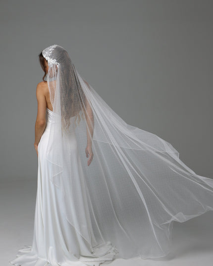 Vintage Juliet Cap Wedding Veil with Dotted Tulle and Lace Appliqués