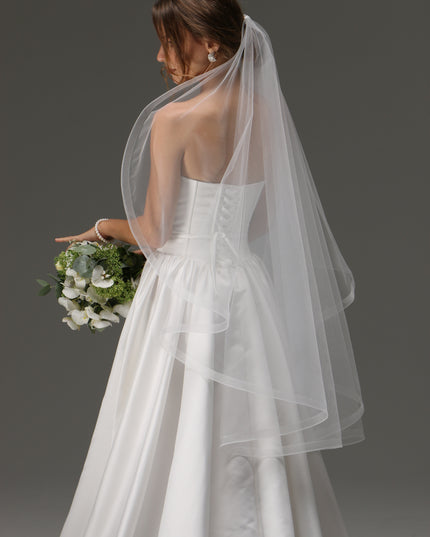 One-tier Cascade Wedding Veil with Horsehair Trim — Elegant Long Bridal Veil