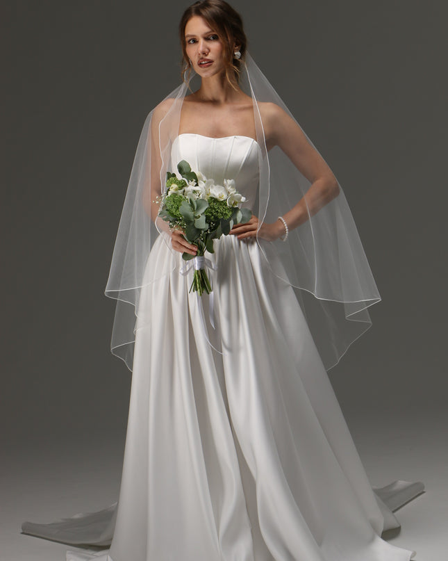 One Tier Cascade Veil with pencil Edge | Soft Classic Ivory Wedding Veil