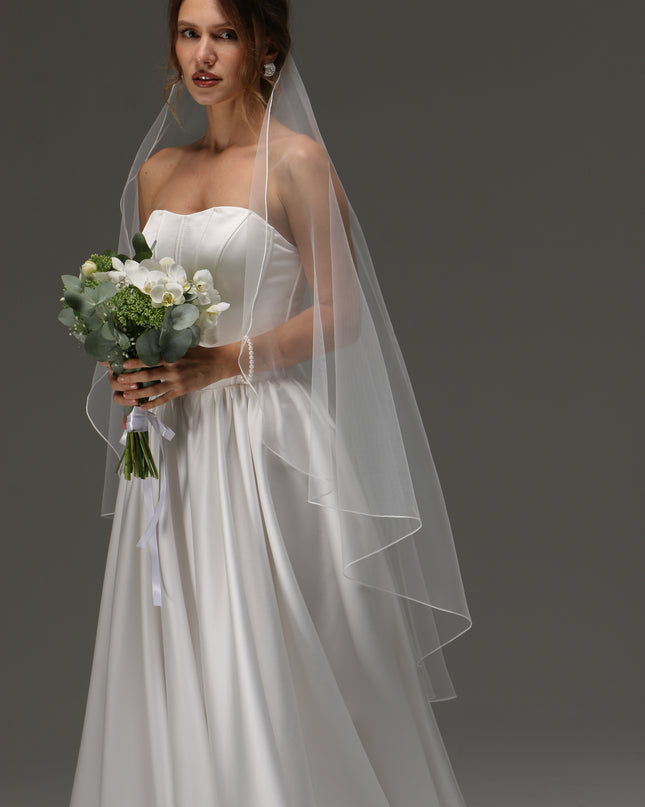 One Tier Cascade Veil with pencil Edge | Soft Classic Ivory Wedding Veil