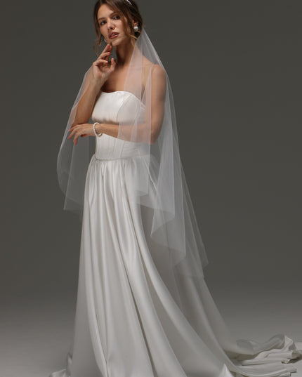 One Tier Cascade Veil with Raw Edge | Soft Ivory Cathedral Wedding Veil | Classic Soft Bridal Veil