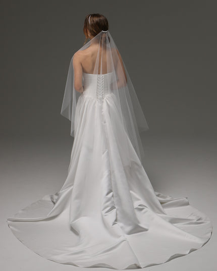 One Tier Cascade Veil with Raw Edge | Soft Ivory Cathedral Wedding Veil | Classic Soft Bridal Veil