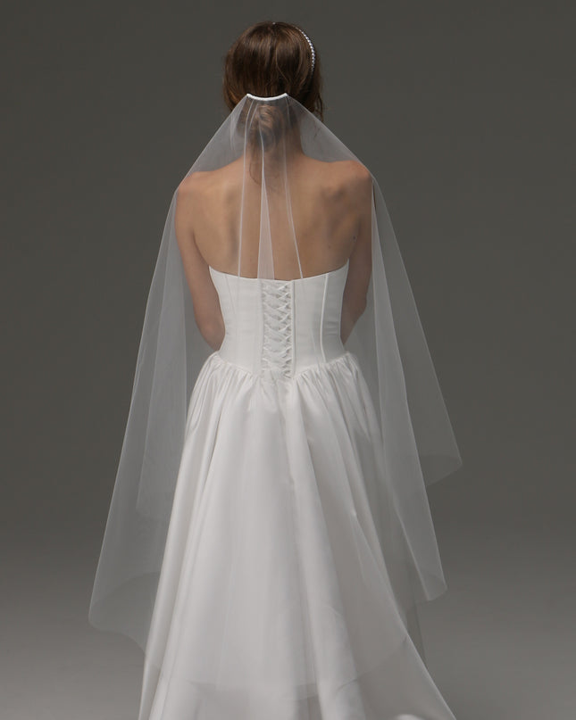 One Tier Cascade Veil with Raw Edge | Soft Ivory Cathedral Wedding Veil | Classic Soft Bridal Veil
