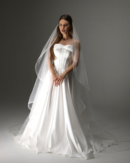 One-Tier Cascade Veil with Glitter Horsehair Edge