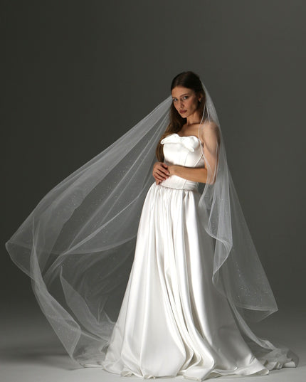 One-Tier Cascade Veil with Glitter Horsehair Edge