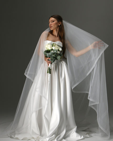 Two Tier Ivory Bridal Veil with Horsehair Edge – Classic Wedding Veil