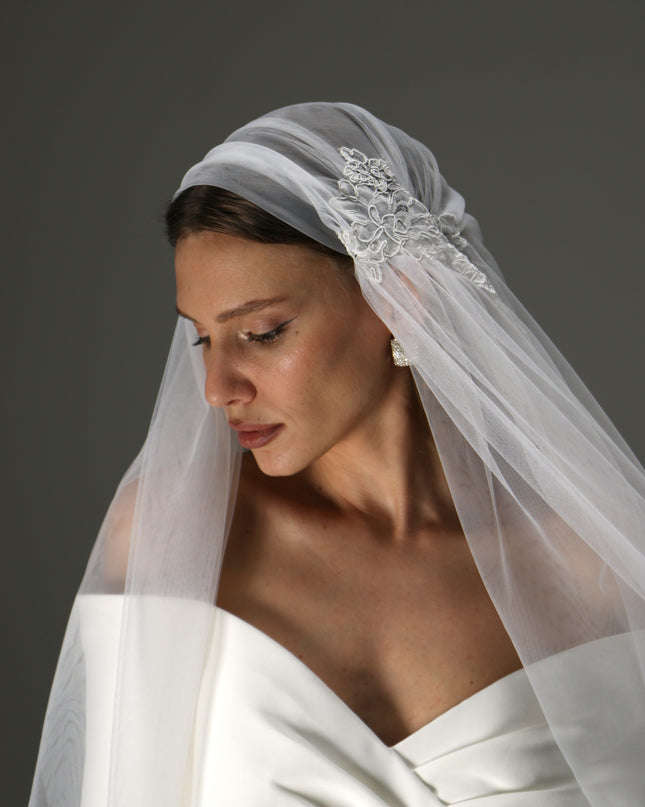 Juliet Cap Veil with Lace Appliqués – One Tier Cascade Soft Tulle Bridal Veil
