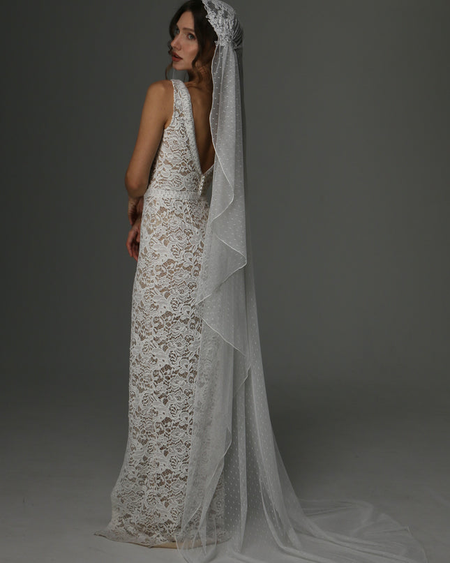 Juliet Cap Wedding Veil with Dotted Tulle and Lace Details – Boho One Tier Veil