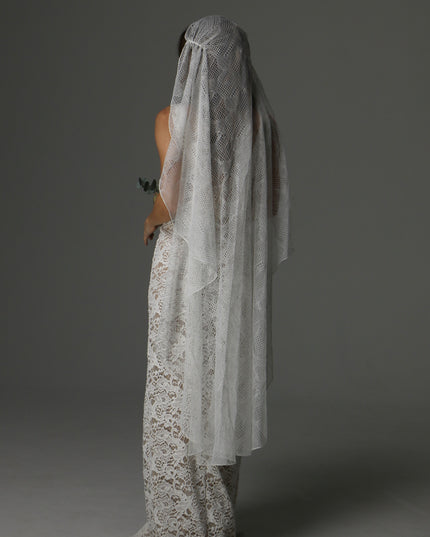 Romantic Boho Chantilly Lace Veil – One Tier Juliet Cap Style