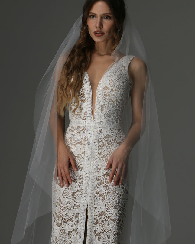 Single Tier Cathedral Veil – Plain Sheer Tulle Wedding Veil, Cut Edge Cascade Bridal Veil, Royal Length Veil