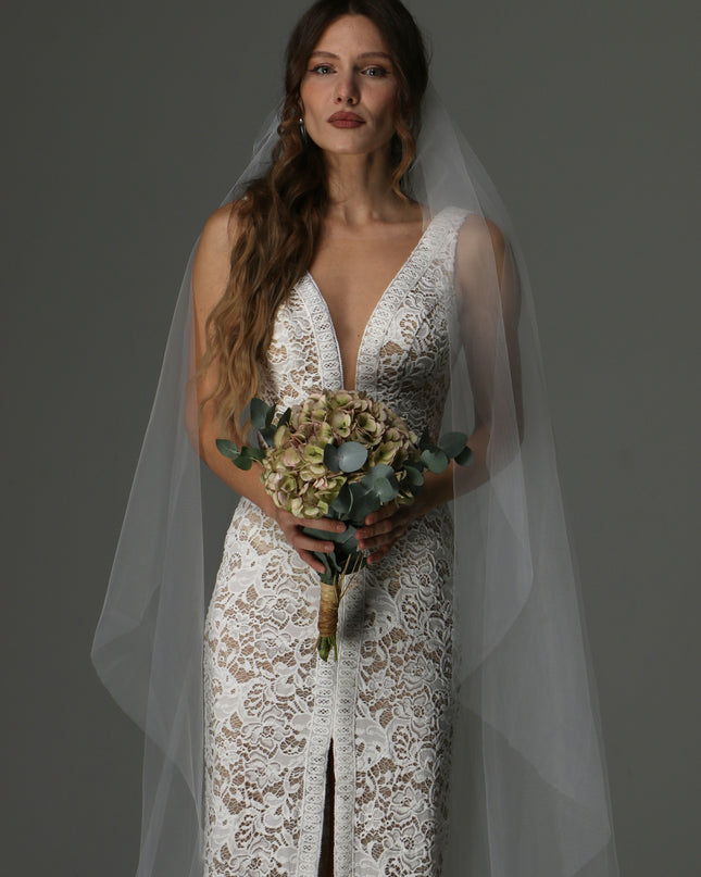 Single Tier Cathedral Veil – Plain Sheer Tulle Wedding Veil, Cut Edge Cascade Bridal Veil, Royal Length Veil