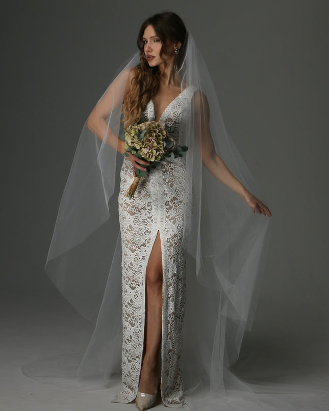 Single Tier Cathedral Veil – Plain Sheer Tulle Wedding Veil, Cut Edge Cascade Bridal Veil, Royal Length Veil