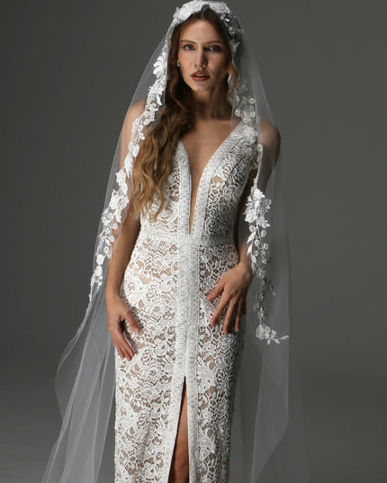 Lace Appliqué Wedding Veil: Ethereal One-Tier Mantilla, Ivory Tulle