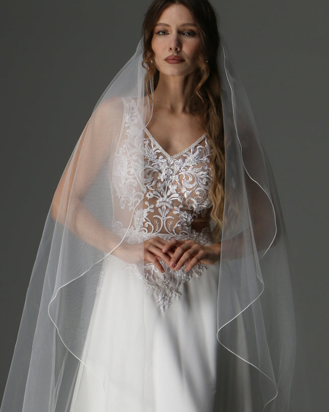 Soft Tulle Cascade Veil – Light and Airy with Pencil Edge