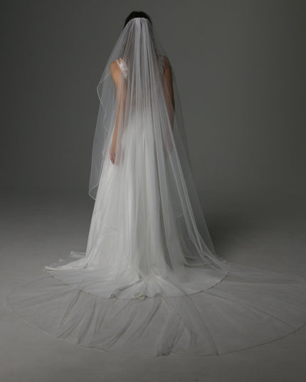 Soft Tulle Cascade Veil – Light and Airy with Pencil Edge
