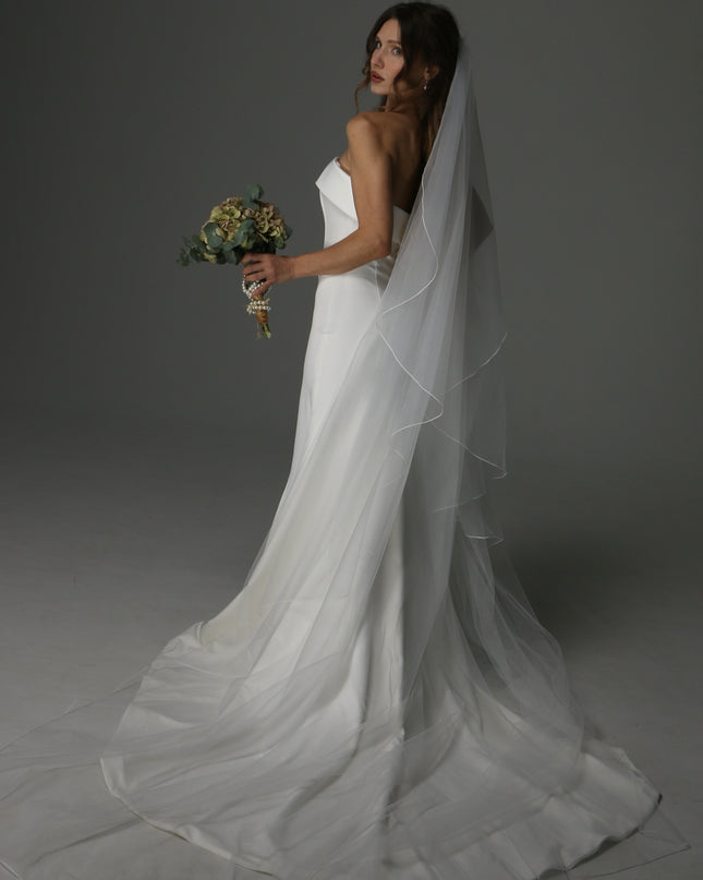 Soft Tulle Wedding Veil with Pencil Edge – Single Tier Cascade Style