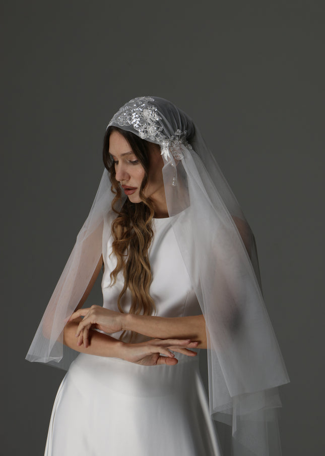 Lace Appliqué Mantilla Veil – One Layer Boho Bridal
