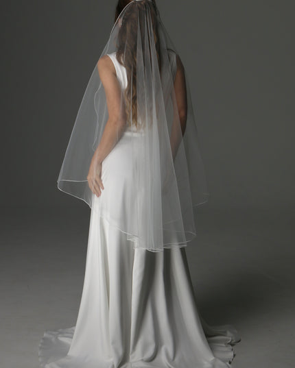 One Tier Cascade Bridal Veil with Pencil Edge | Simple Wedding Veil
