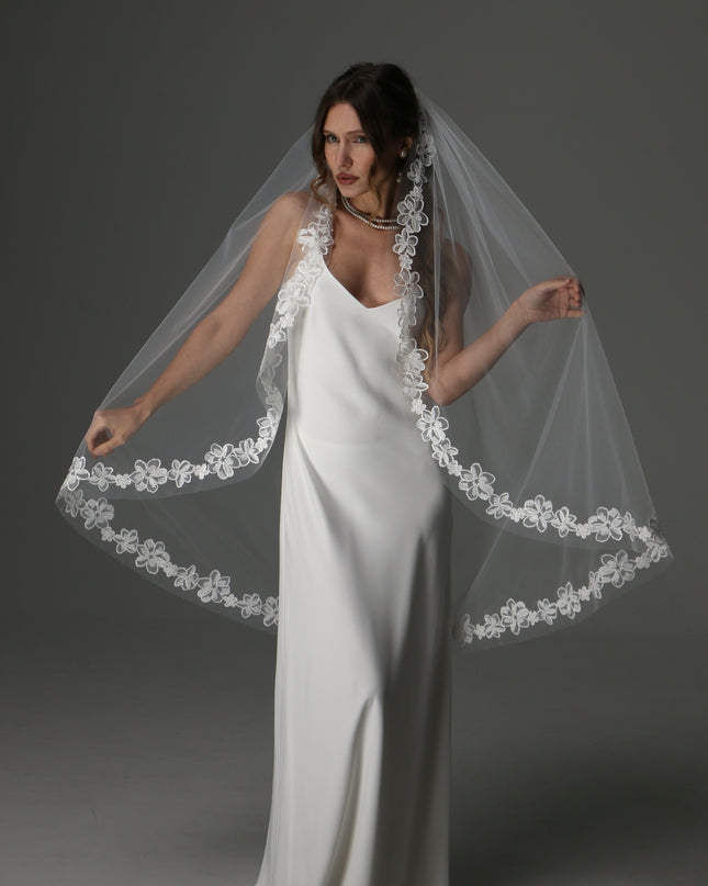 One Tier Cascade Bridal Veil with Lace Floral Appliqués | Romantic Wedding Veil