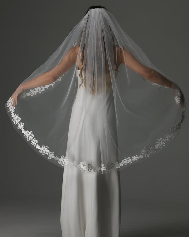 One Tier Cascade Bridal Veil with Lace Floral Appliqués | Romantic Wedding Veil