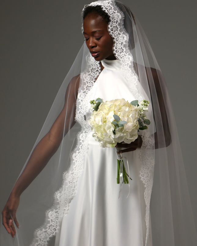 Lace Edge Cathedral Wedding Veil Soft Tulle One Tier
