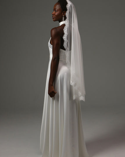 Dotted Lace Edge Fingertip Wedding Veil – One Tier Bridal Veil