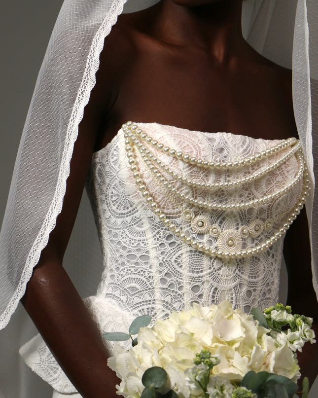 Dotted Lace Edge Fingertip Wedding Veil Soft Tulle Veil