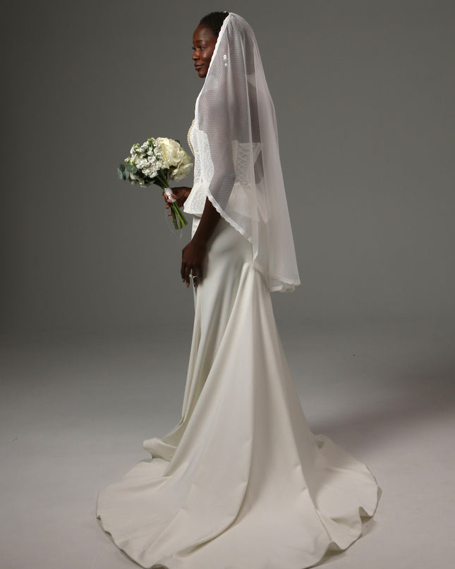 Dotted Lace Edge Fingertip Wedding Veil Soft Tulle Veil