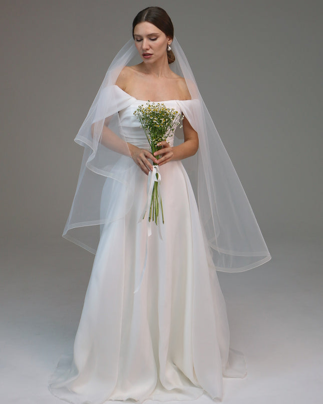 Horsehair Trim Veil, Blusher Veil with Crinoline Edge, Fingertip Length Veil with Tail