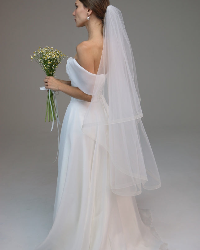 Horsehair Trim Veil, Blusher Veil with Crinoline Edge, Fingertip Length Veil with Tail