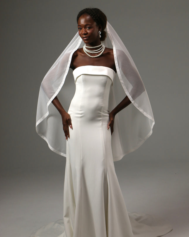 Dotted Lace Edge Fingertip Wedding Veil Soft Tulle Veil