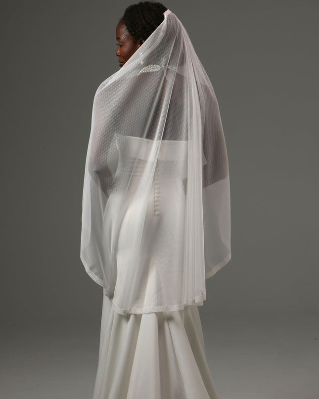 Dotted Lace Edge Fingertip Wedding Veil Soft Tulle Veil