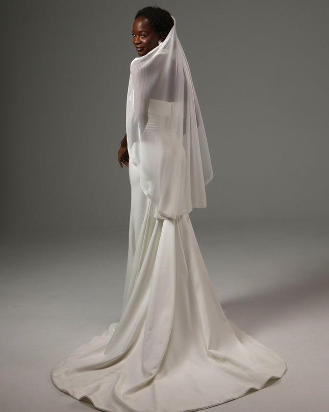 Dotted Lace Edge Fingertip Wedding Veil Soft Tulle Veil