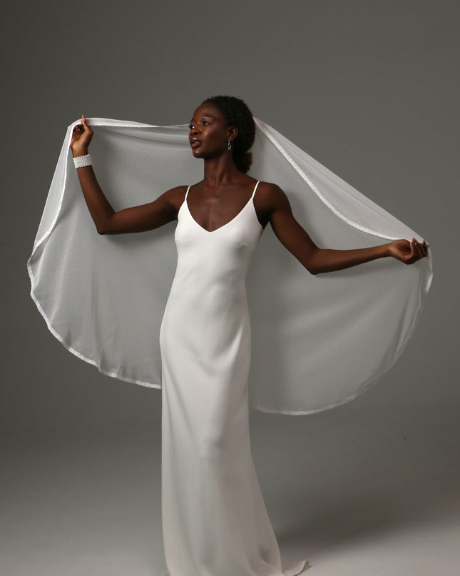 Dotted Lace Edge Fingertip Wedding Veil Soft Tulle Veil
