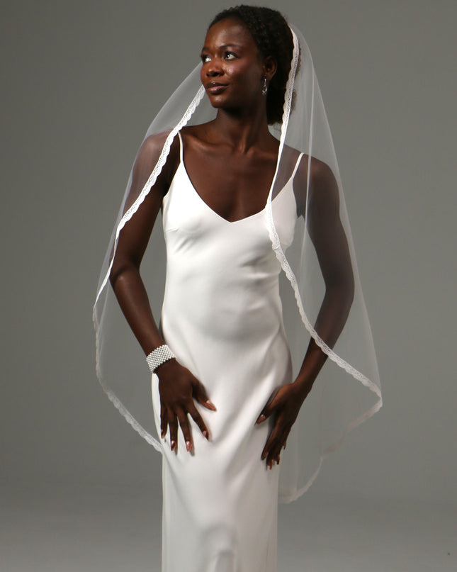 Lace Edge Fingertip Wedding Veil Soft Tulle Bridal Veil