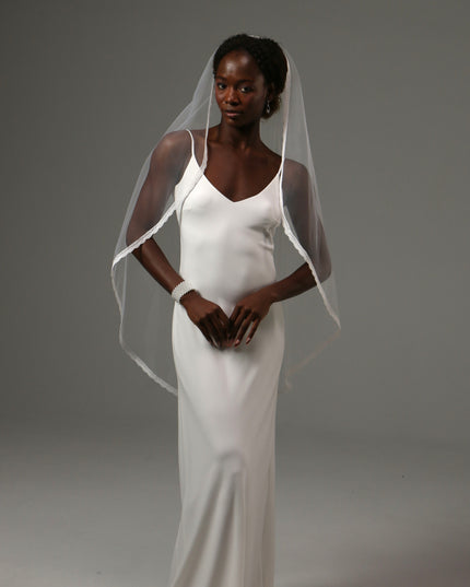 Lace Edge Fingertip Wedding Veil Soft Tulle Bridal Veil