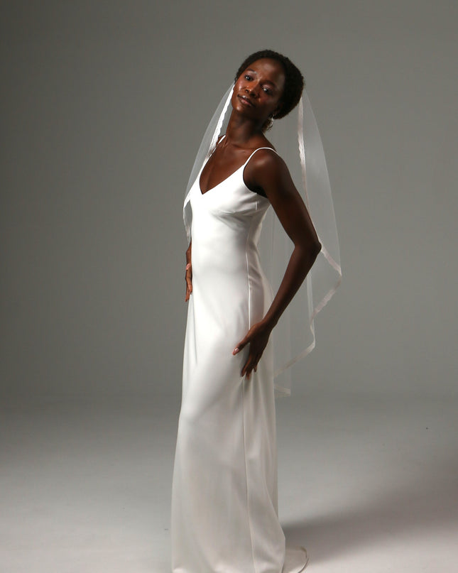 Lace Edge Fingertip Wedding Veil Soft Tulle Bridal Veil