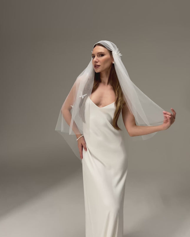 Juliet Cap Veil with 3D Butterflies – One Tier Soft Tulle Boho Bridal Veil