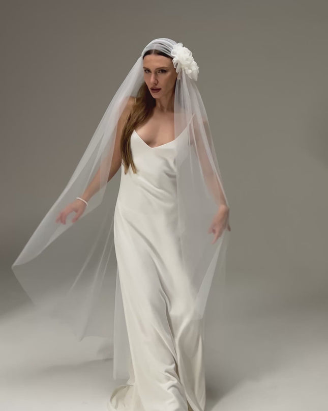 Juliet Cap Veil with Side Flower – One Tier Cascade Soft Tulle Long Bridal Veil