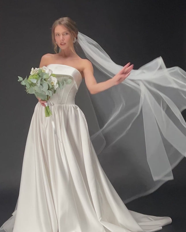 Cascade One Tier Bridal Veil with Horsehair Trim – Classic & Elegant Wedding Veil