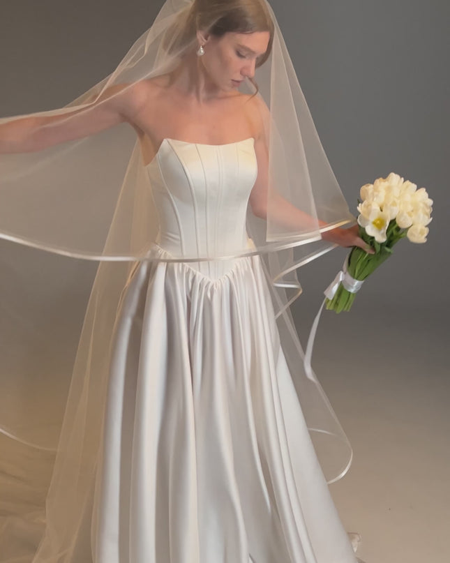 Two Tier Wedding Veil with Horsehair and Satin Ribbon Edge | Bridal Veil